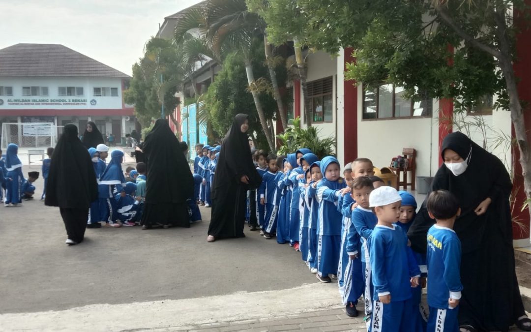 Konsumsi gizi seimbang bubur kacang hijau dan susu